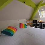 Le Monde - * Ла-Рош-ан-Арден