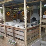 Le Monde - Ла-Рош-ан-Арден